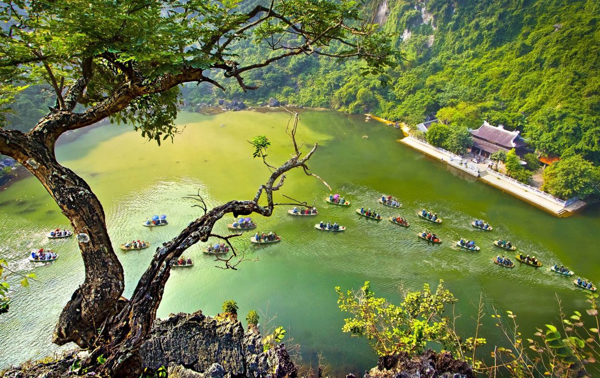 Những địa điểm nổi tiếng khi đến với Ninh Bình
