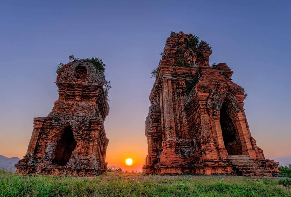 Bình Định: Khám phá nét đẹp tháp Chăm Pa cổ